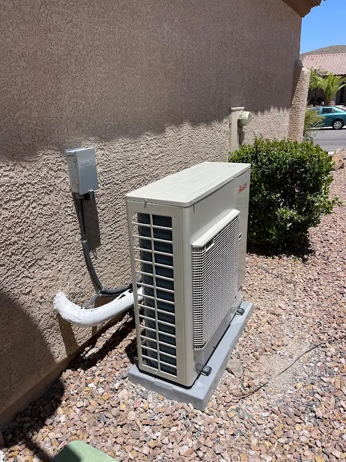 Residential air conditioning condenser unit in Keystone